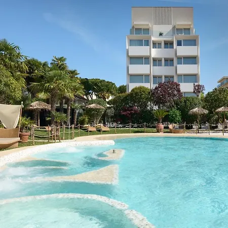 Aparthotel Carlotta Lido