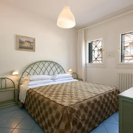 Aparthotel Carlotta Lido