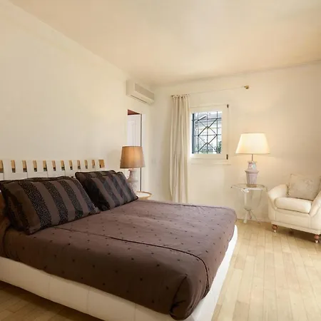 מלון דירות Carlotta Lido 4*