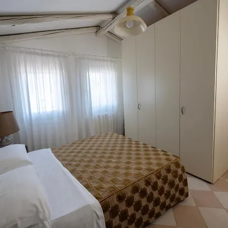 Carlotta Lido 4*